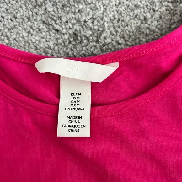 H&M Fuchsia Puff Sleeve Blouse - Picture 2 of 2